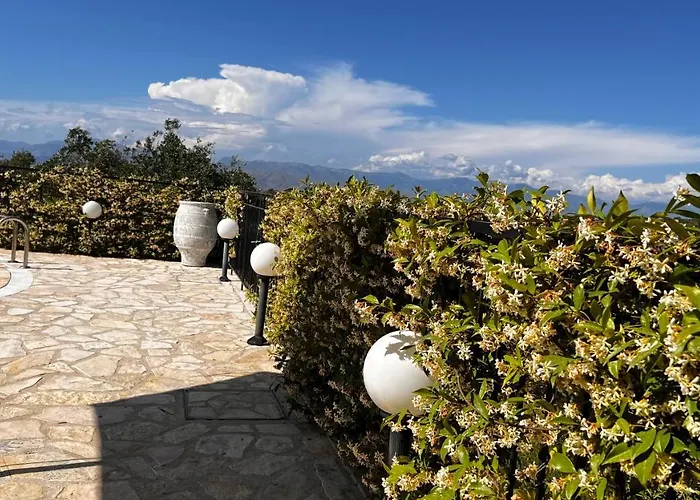Sania Villa